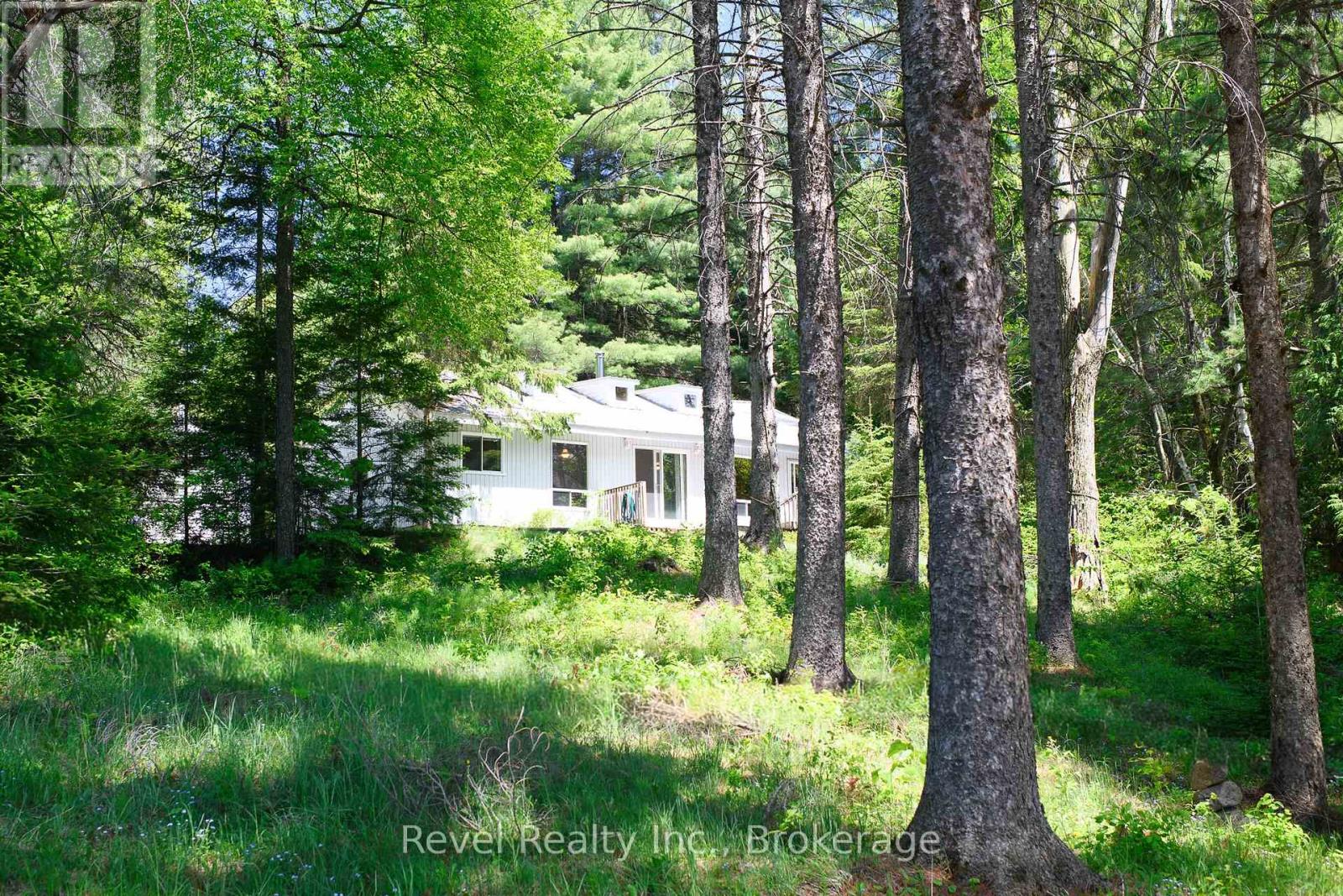 37 WILLOW LANE - 24