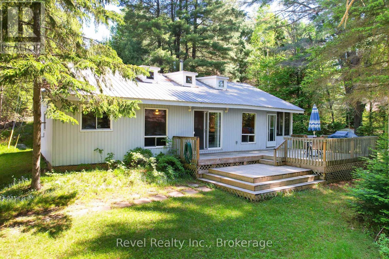 37 WILLOW LANE - 5