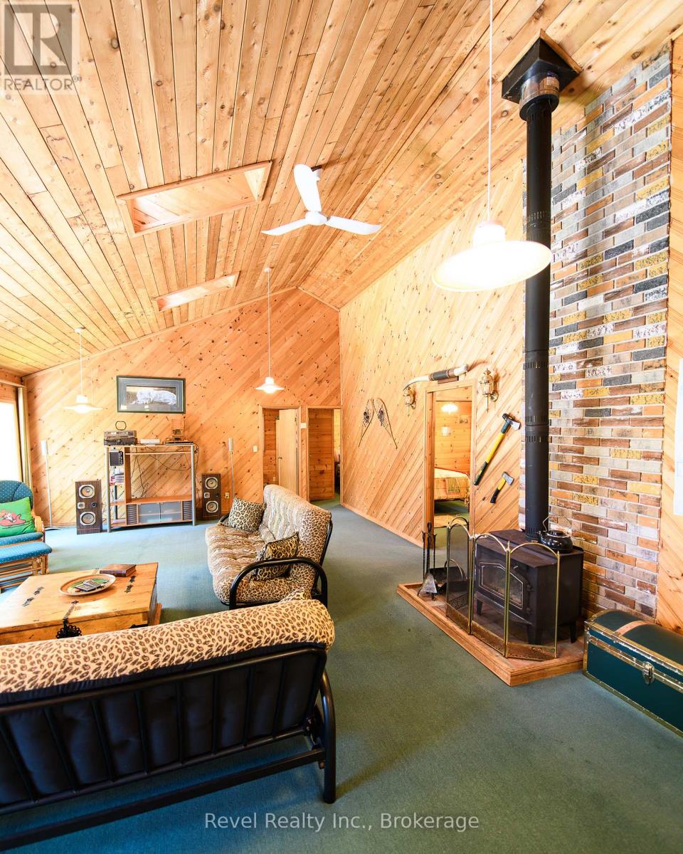 37 WILLOW LANE - 8