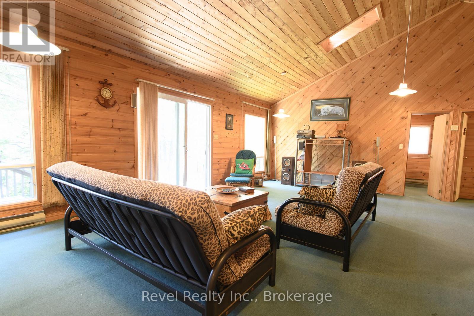 37 WILLOW LANE - 9