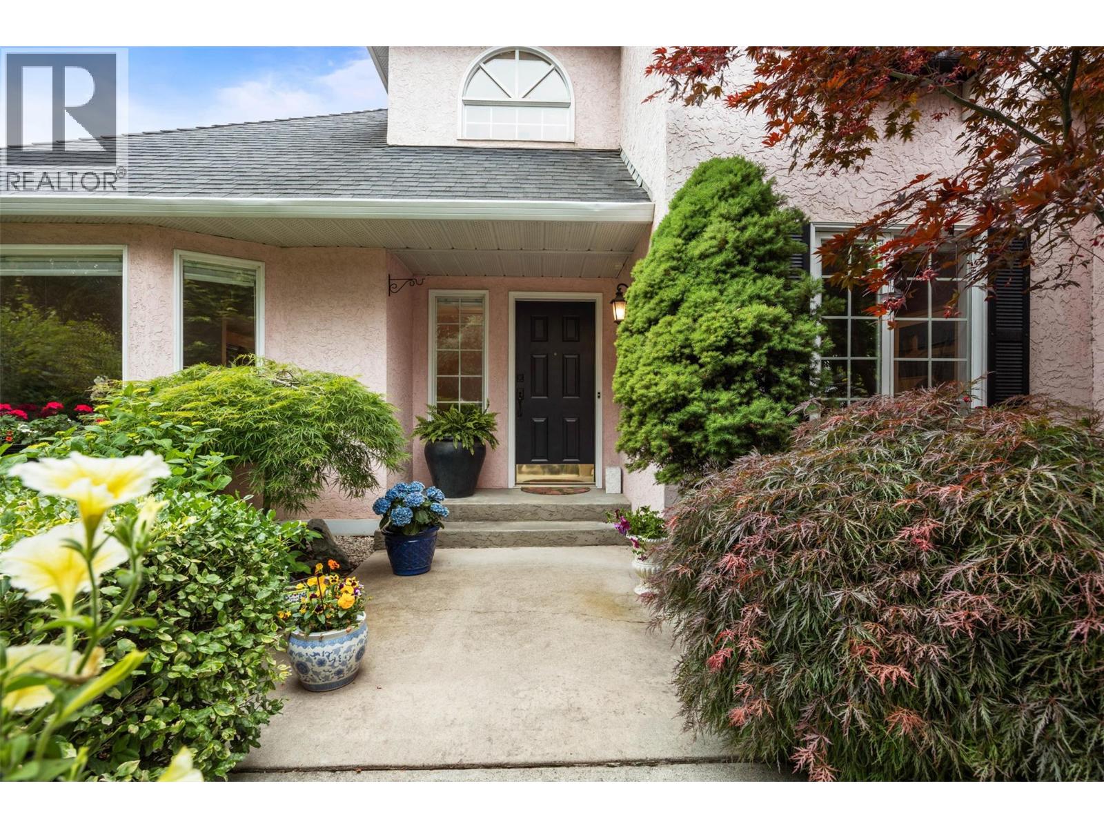  1045 Cameron Avenue, Kelowna