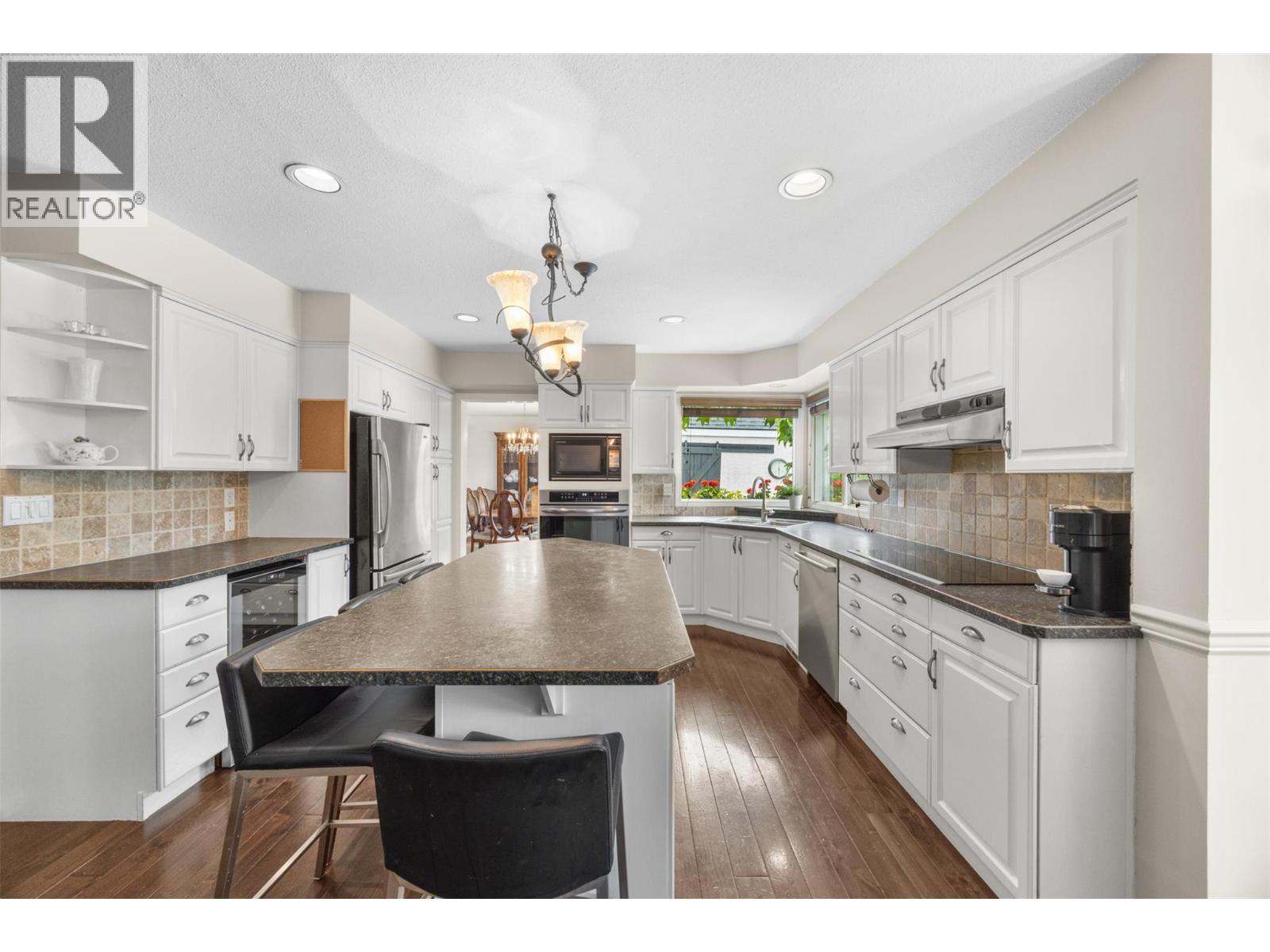  1045 Cameron Avenue, Kelowna