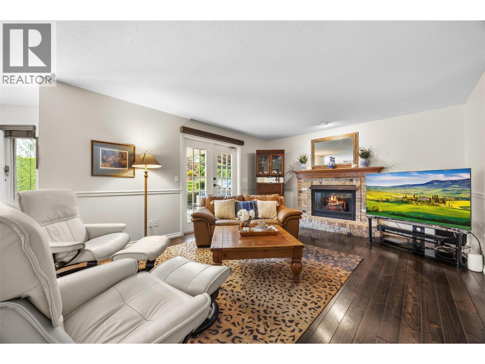  1045 Cameron Avenue, Kelowna