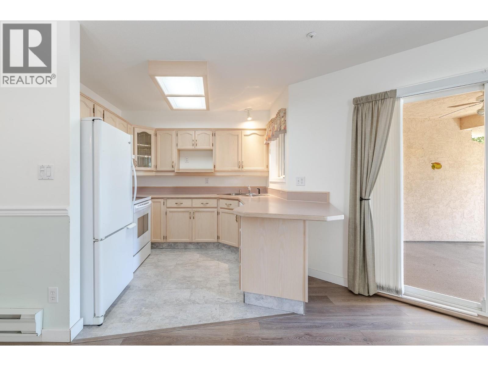 #302 1750 Atkinson Street - 5