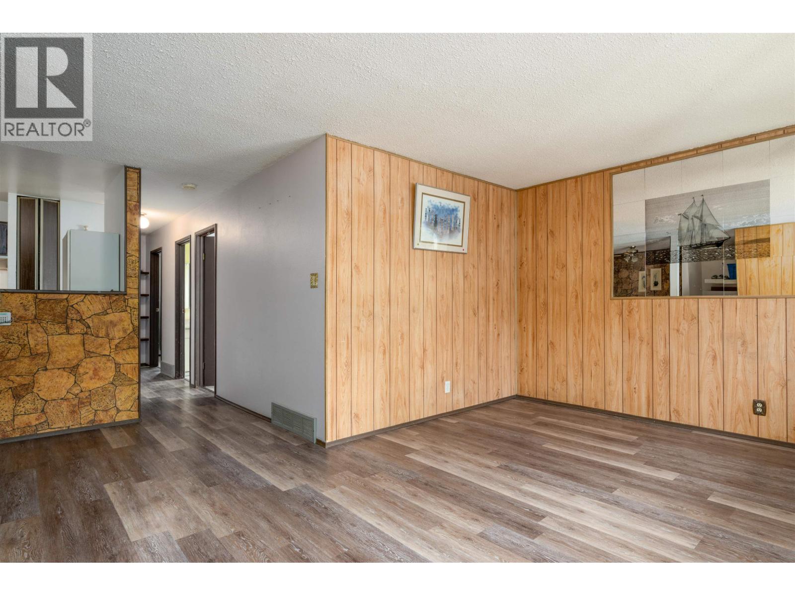 1362 PEARSON AVENUE - 16