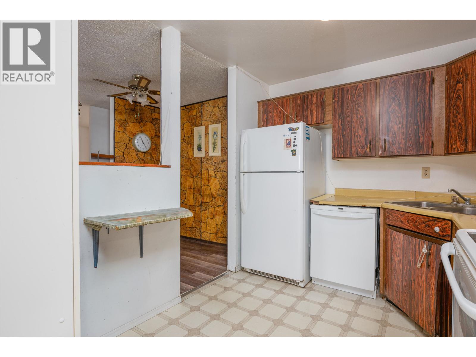 1362 PEARSON AVENUE - 22