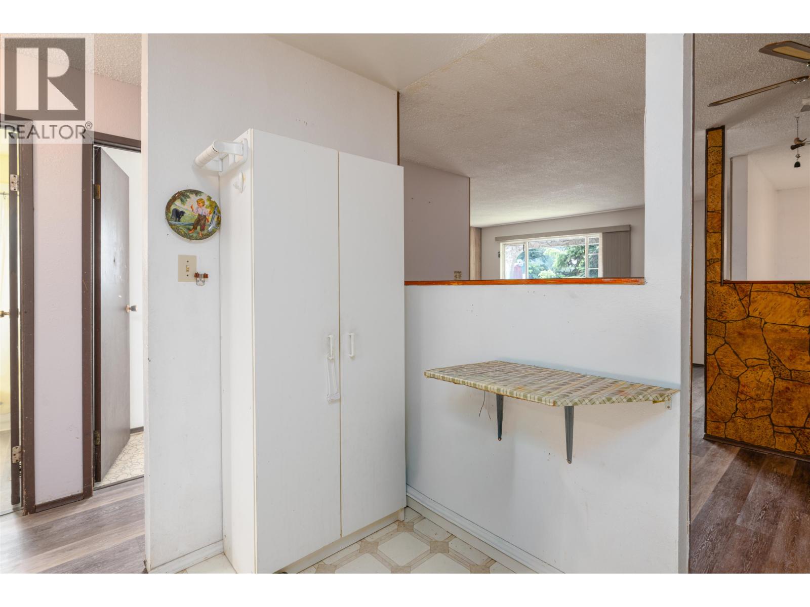 1362 PEARSON AVENUE - 25