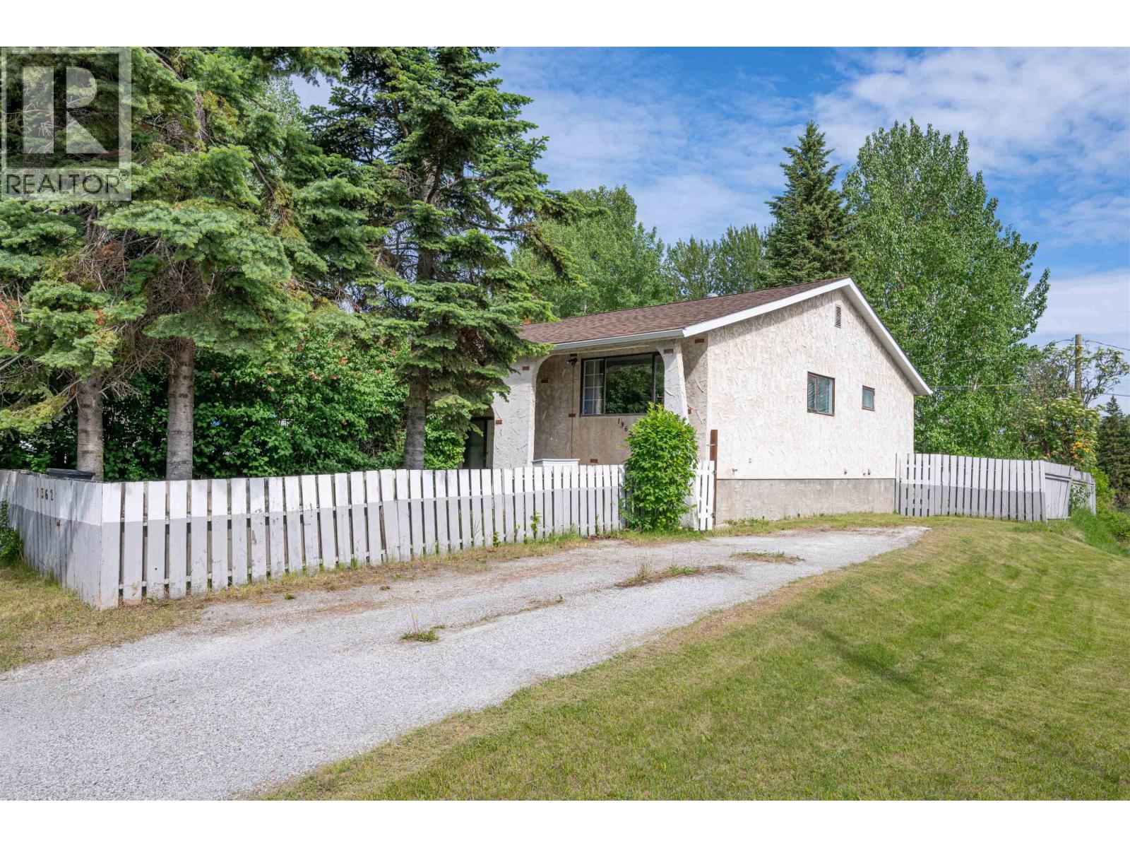 Kitchen of 1362 PEARSON AVENUE · Prince George, BC