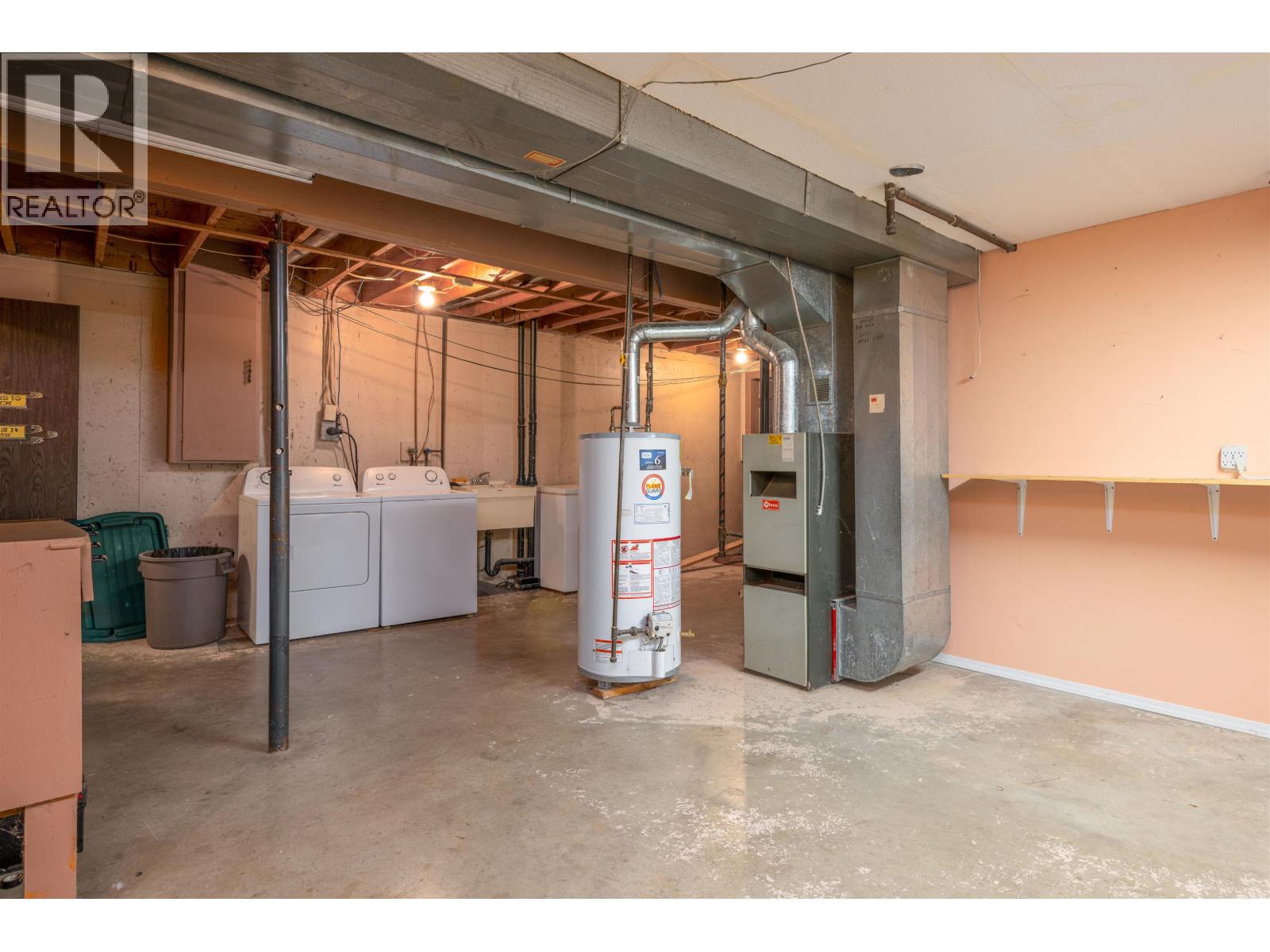 1362 PEARSON AVENUE - 36