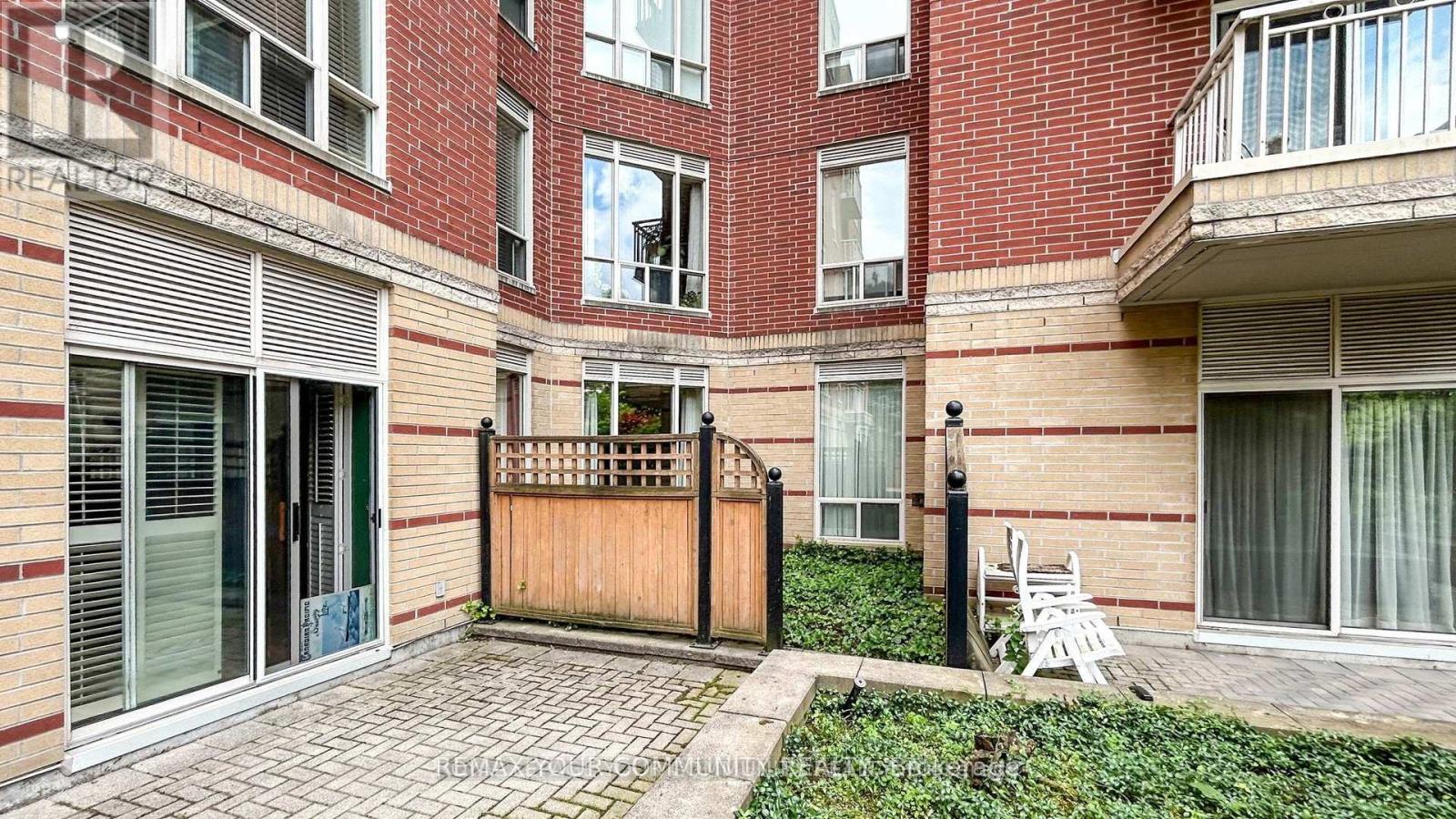 101 - 455 ROSEWELL AVENUE