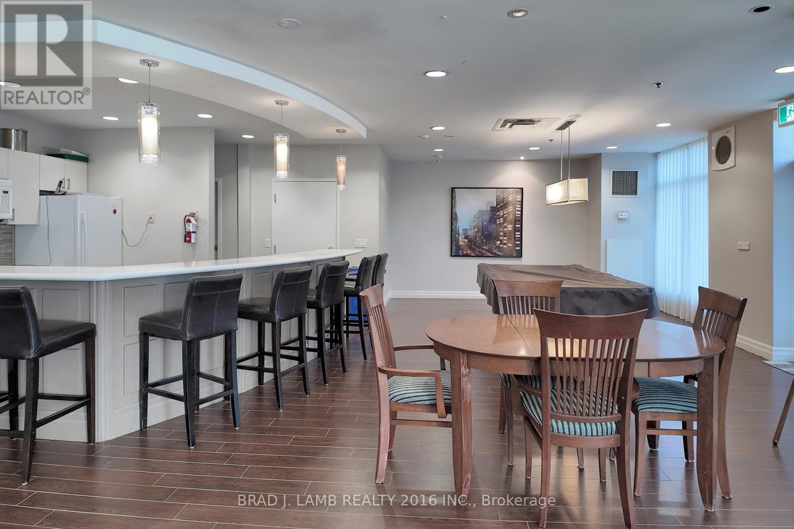 #302 245 DAVISVILLE AVENUE - 18