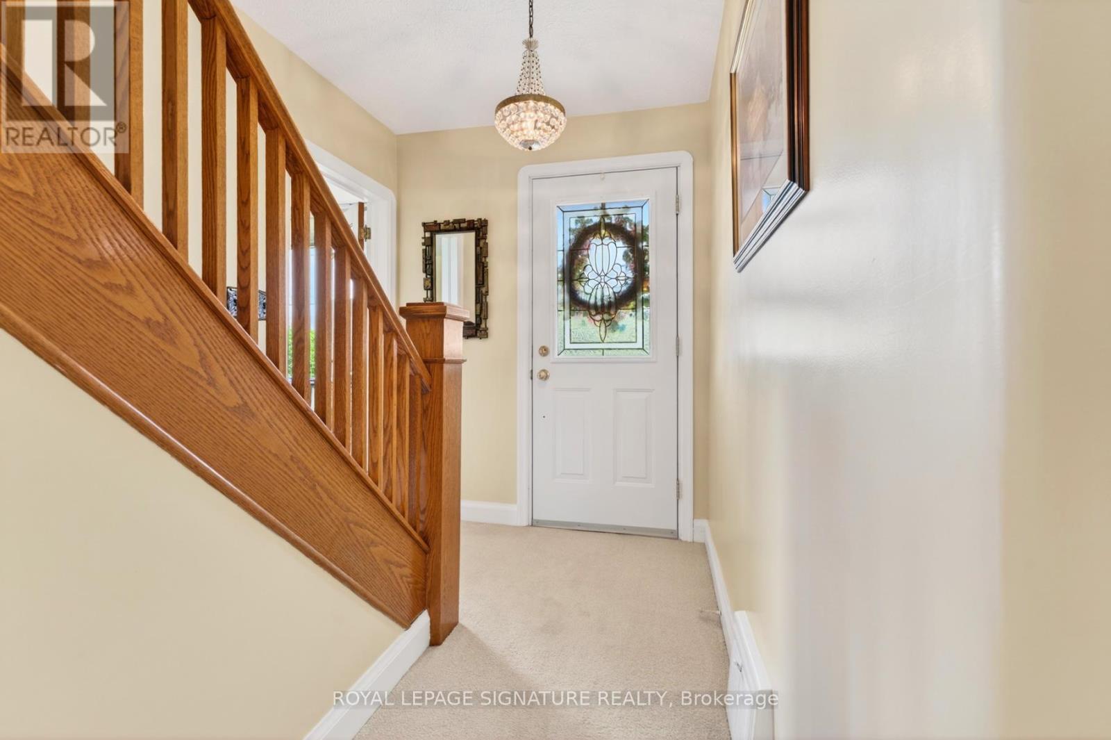820 SIMCOE STREET N - 3