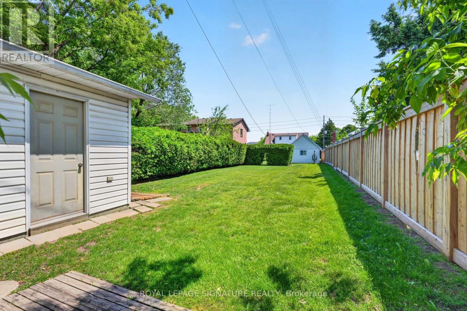 820 SIMCOE STREET N - 39