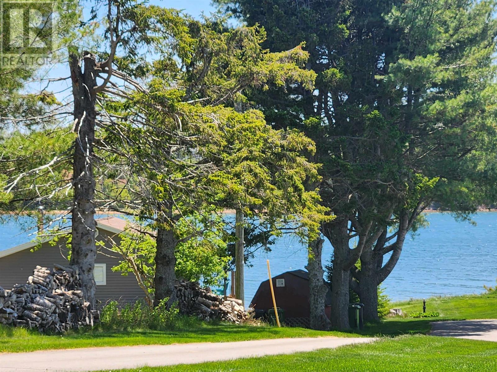 7 Mckenna Drive - Image 45