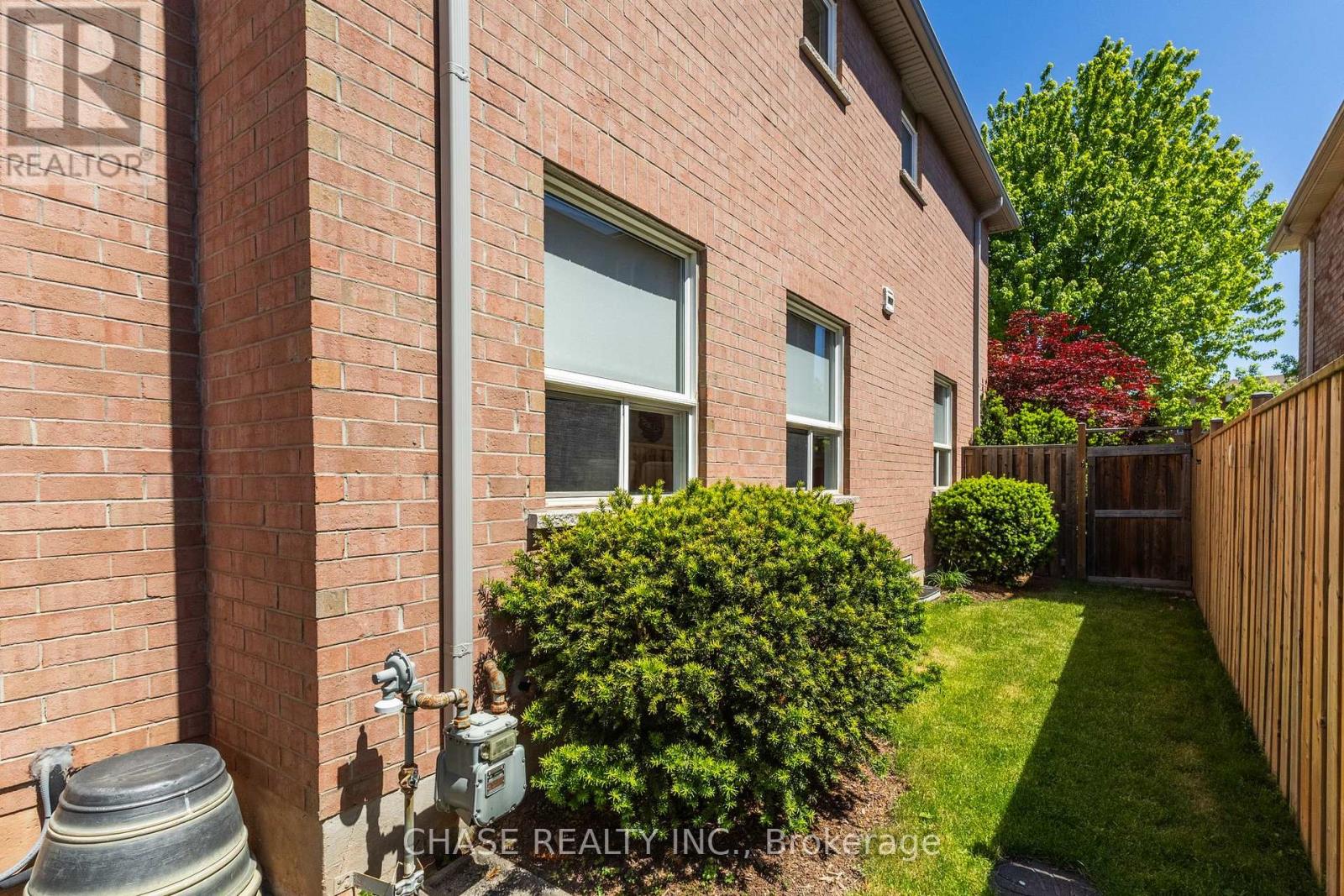 2485 NEWCASTLE CRESCENT - 28