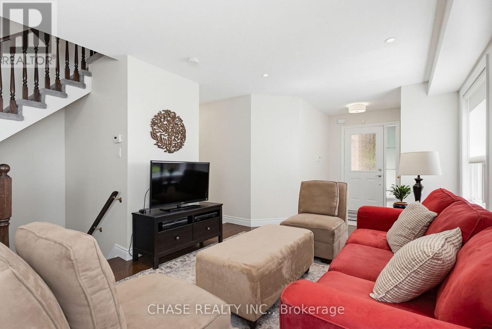 2485 NEWCASTLE CRESCENT - 4
