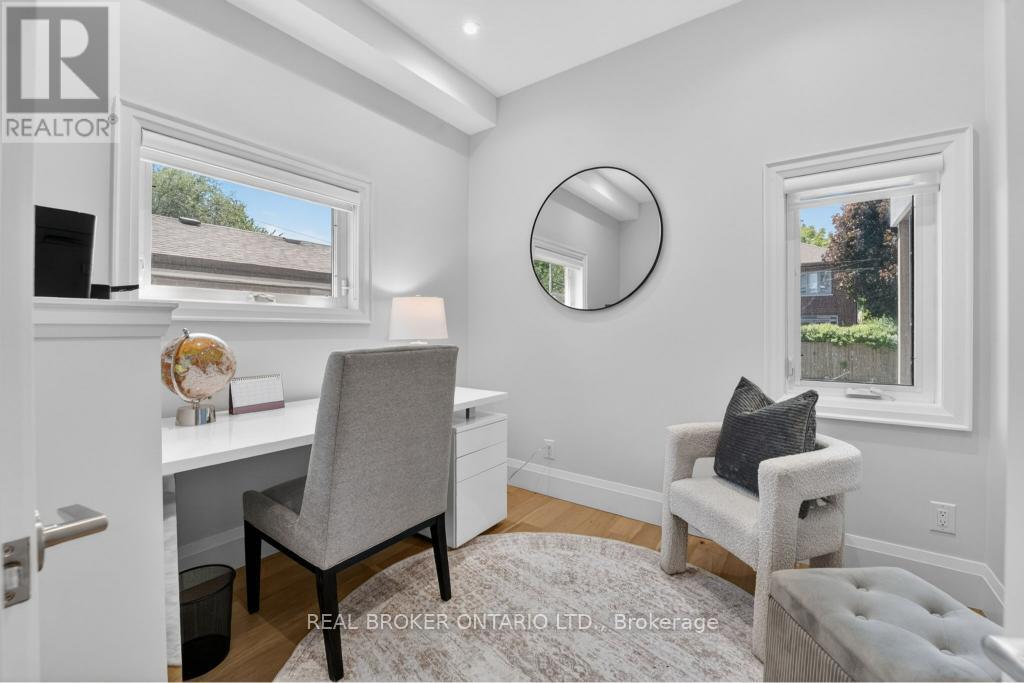 176 ALDERCREST ROAD - 16