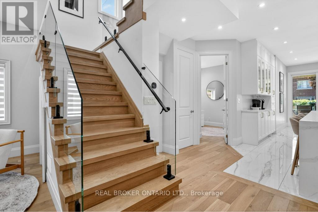 176 ALDERCREST ROAD - 17
