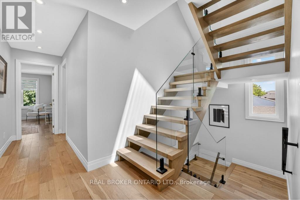 176 ALDERCREST ROAD - 30
