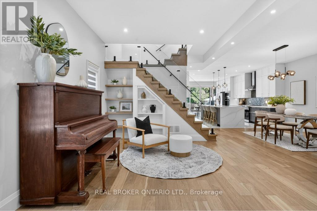 176 ALDERCREST ROAD - 7