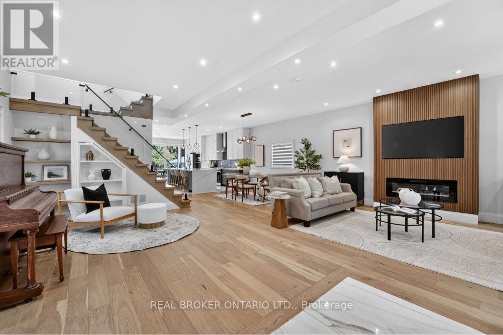 176 ALDERCREST ROAD - 8