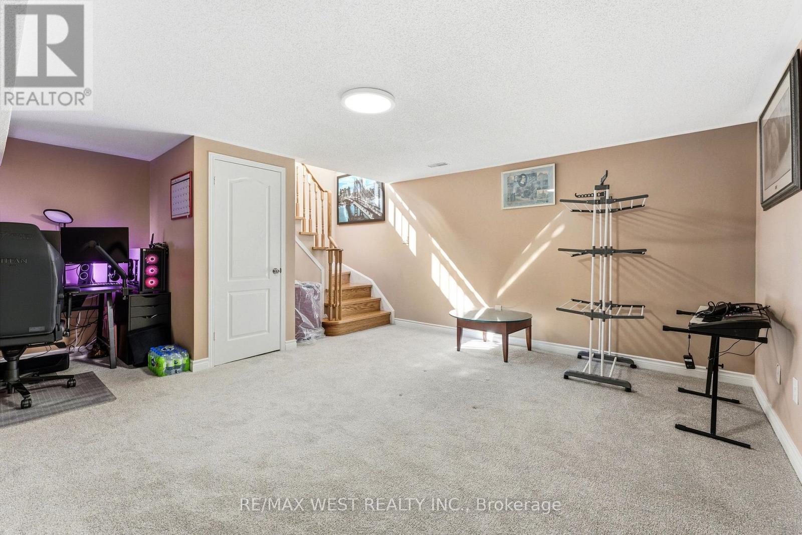 18 NEEDLEWOOD LANE - 17