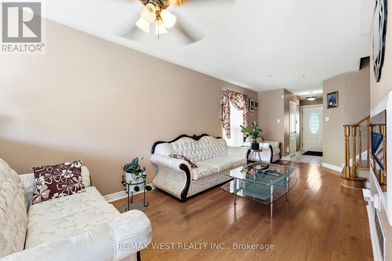 18 NEEDLEWOOD LANE - 5