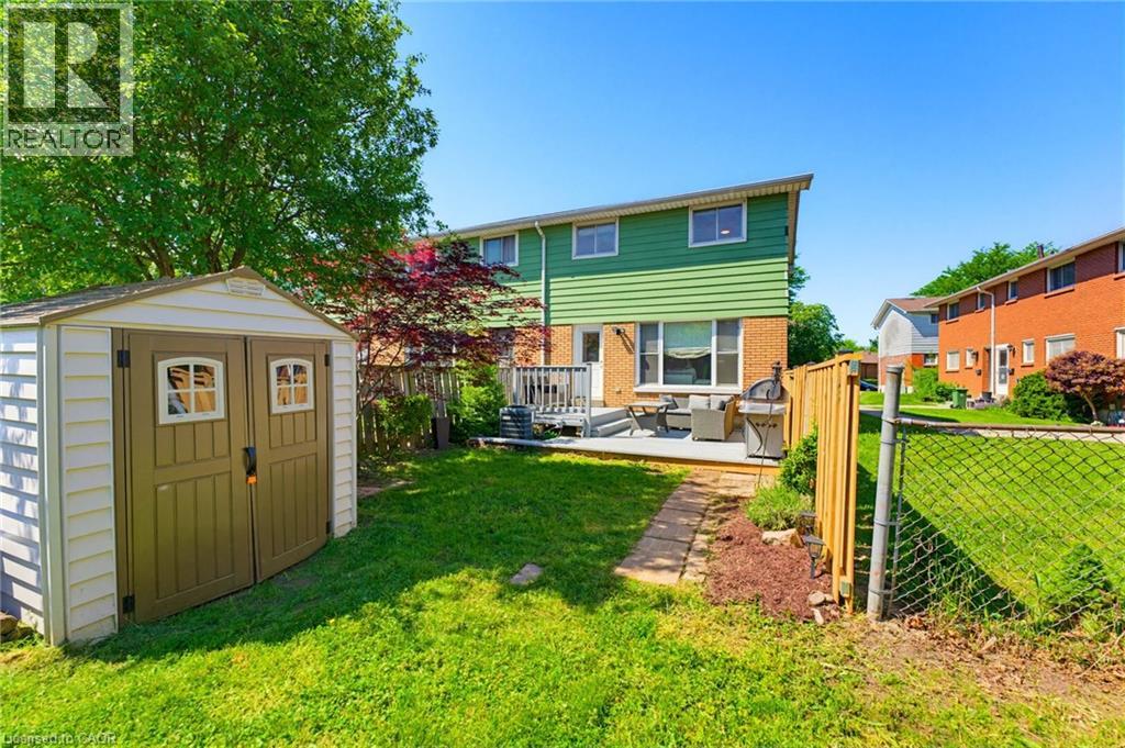 #7 161 BERKINDALE Drive - 27