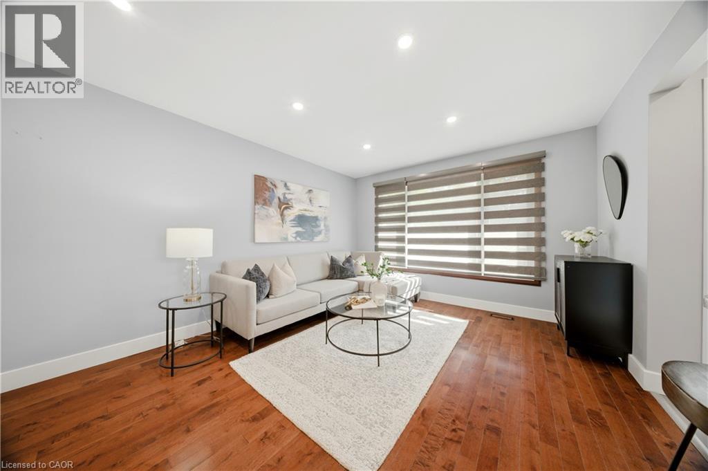 270 ROYWOOD Drive - 13
