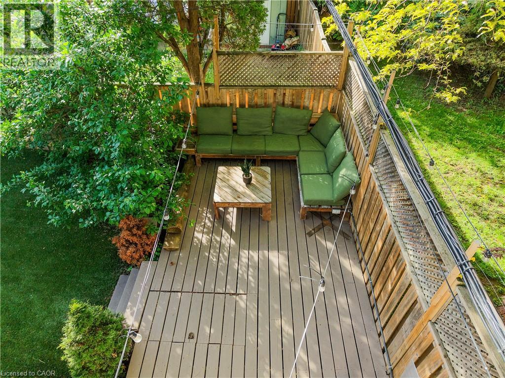270 ROYWOOD Drive - 43