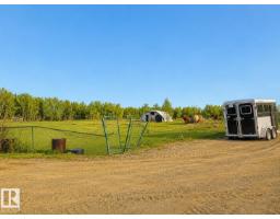 Family room - 55320 Rge Road 263, Rural Sturgeon County, AB T8R1P4 Photo 6