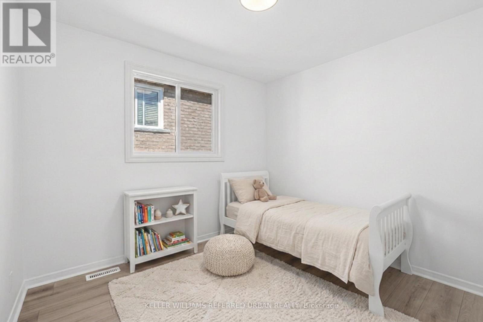 423 BRITANNIA AVENUE - 18