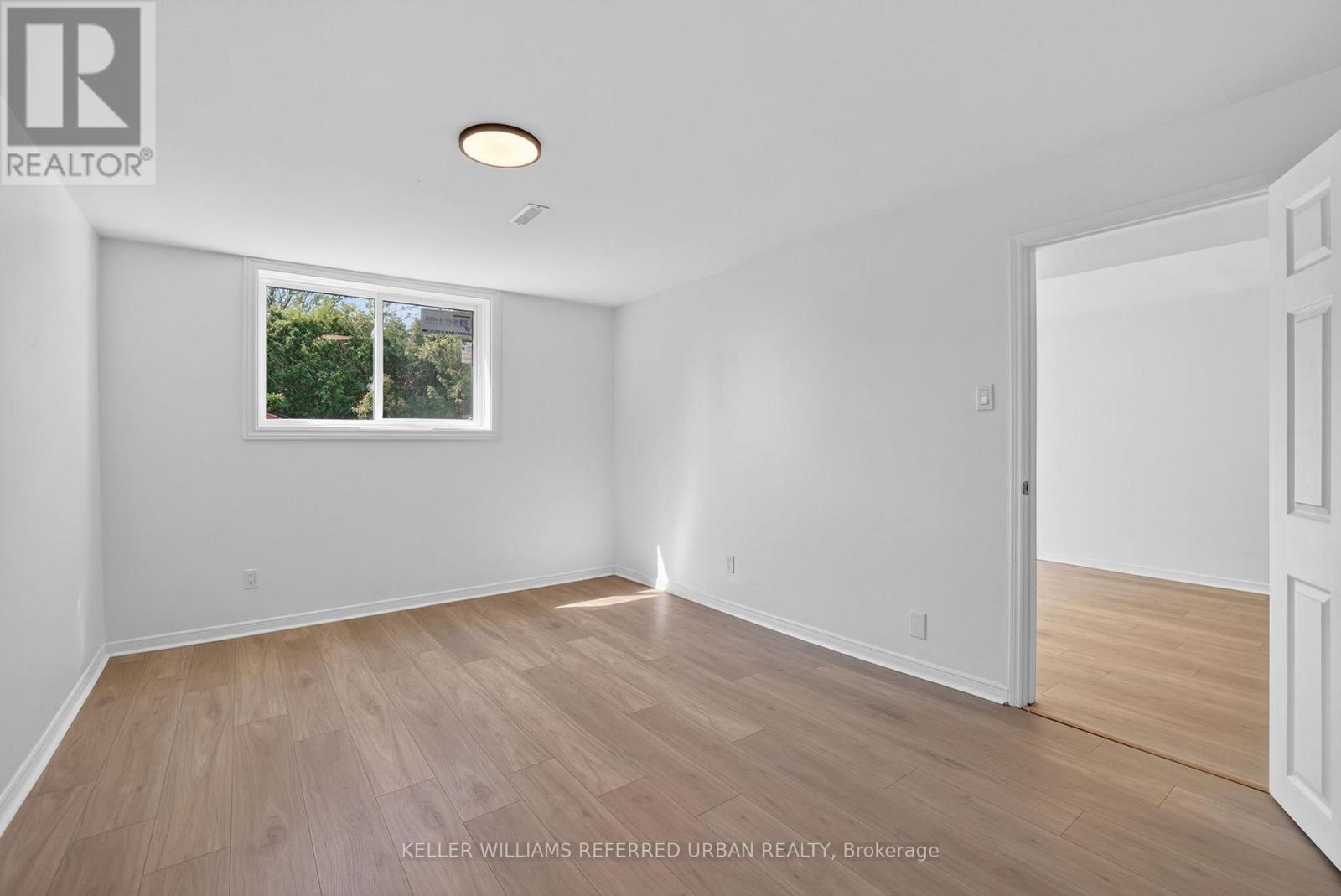 423 BRITANNIA AVENUE - 33