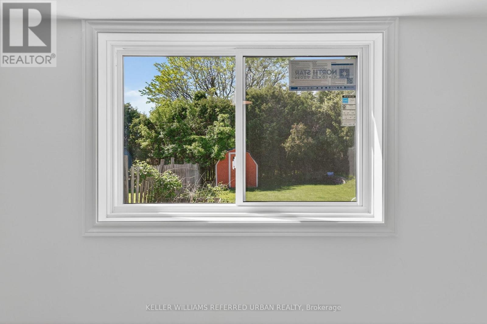 423 BRITANNIA AVENUE - 35