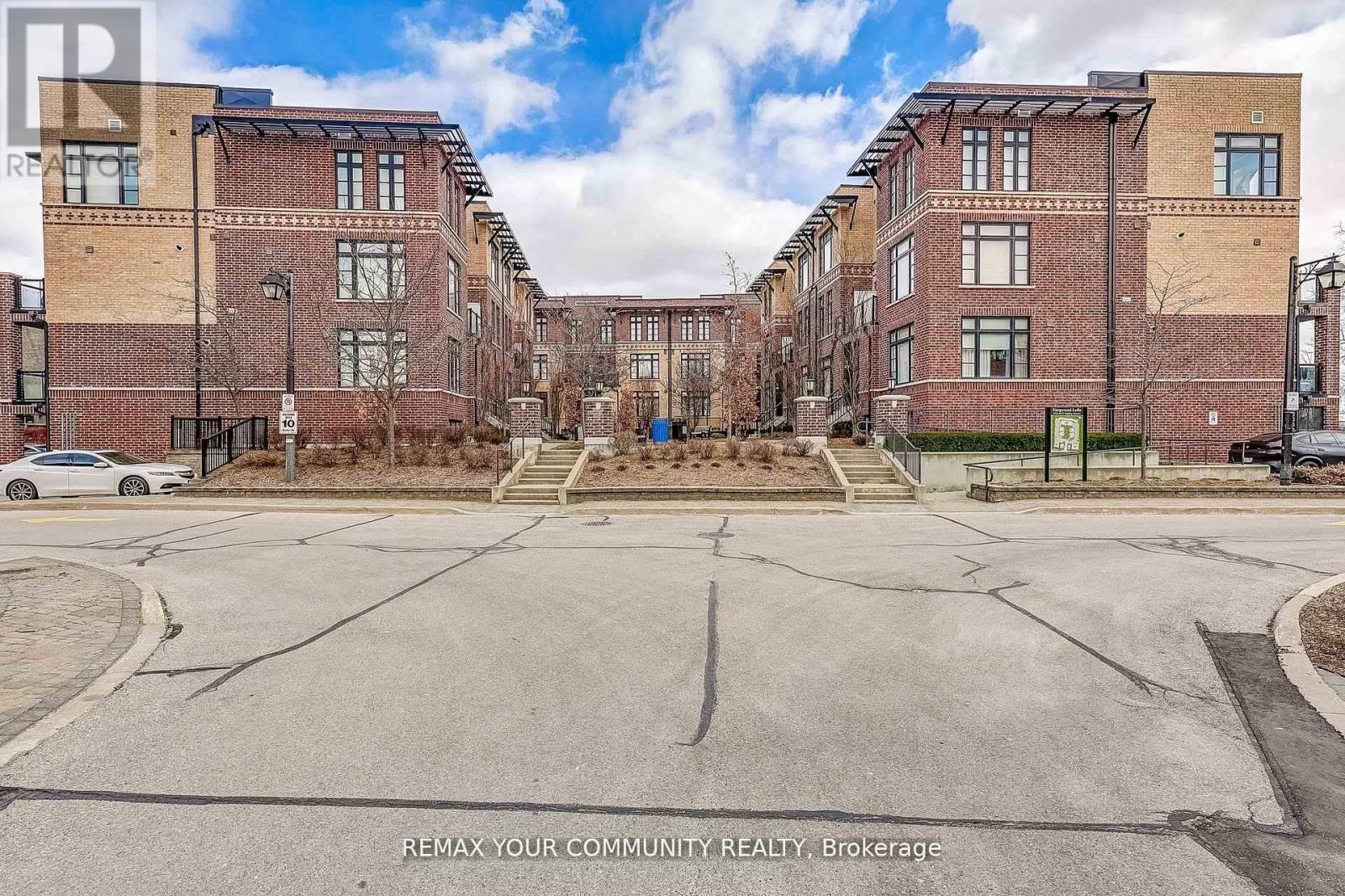 #29 8169 KIPLING AVENUE - 18