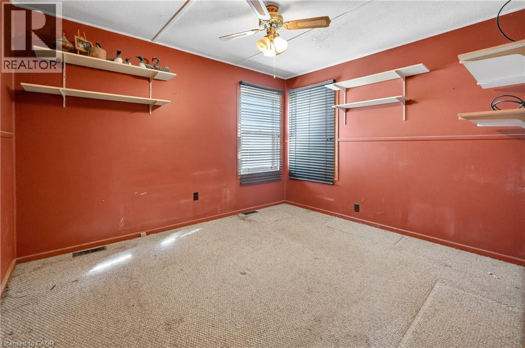 80 WALTER Avenue N - 11