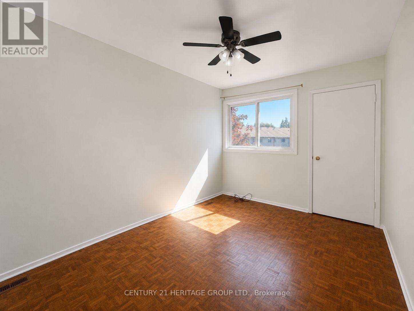 #7 441 BARRIE ROAD - 16