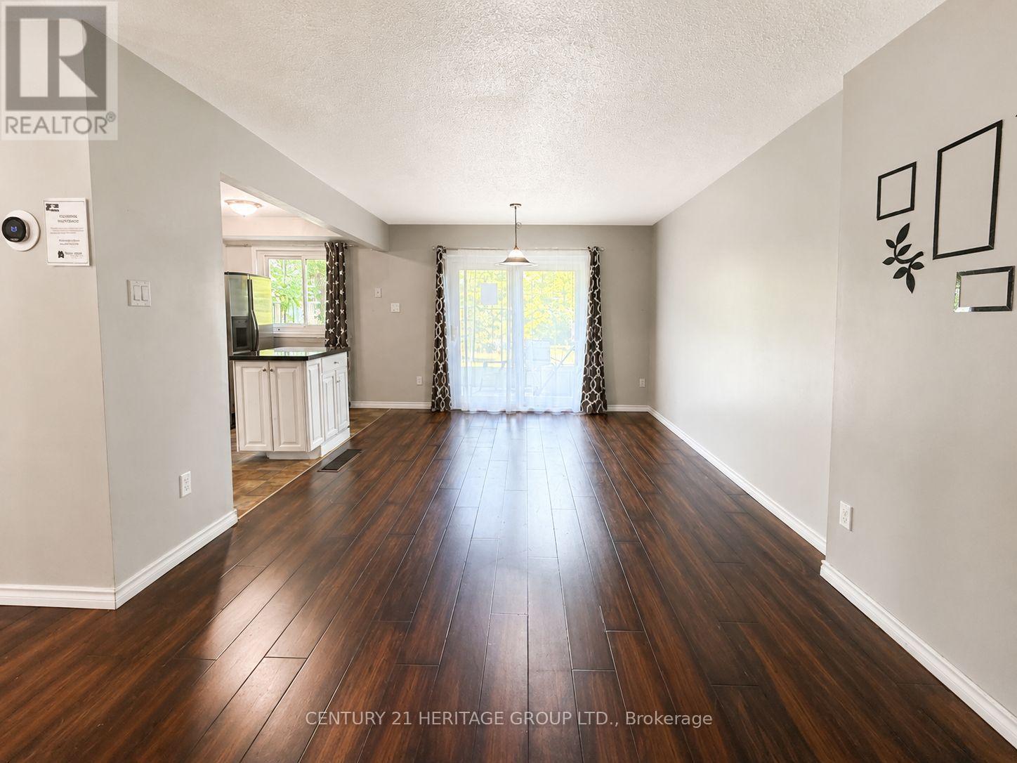 #7 441 BARRIE ROAD - 5