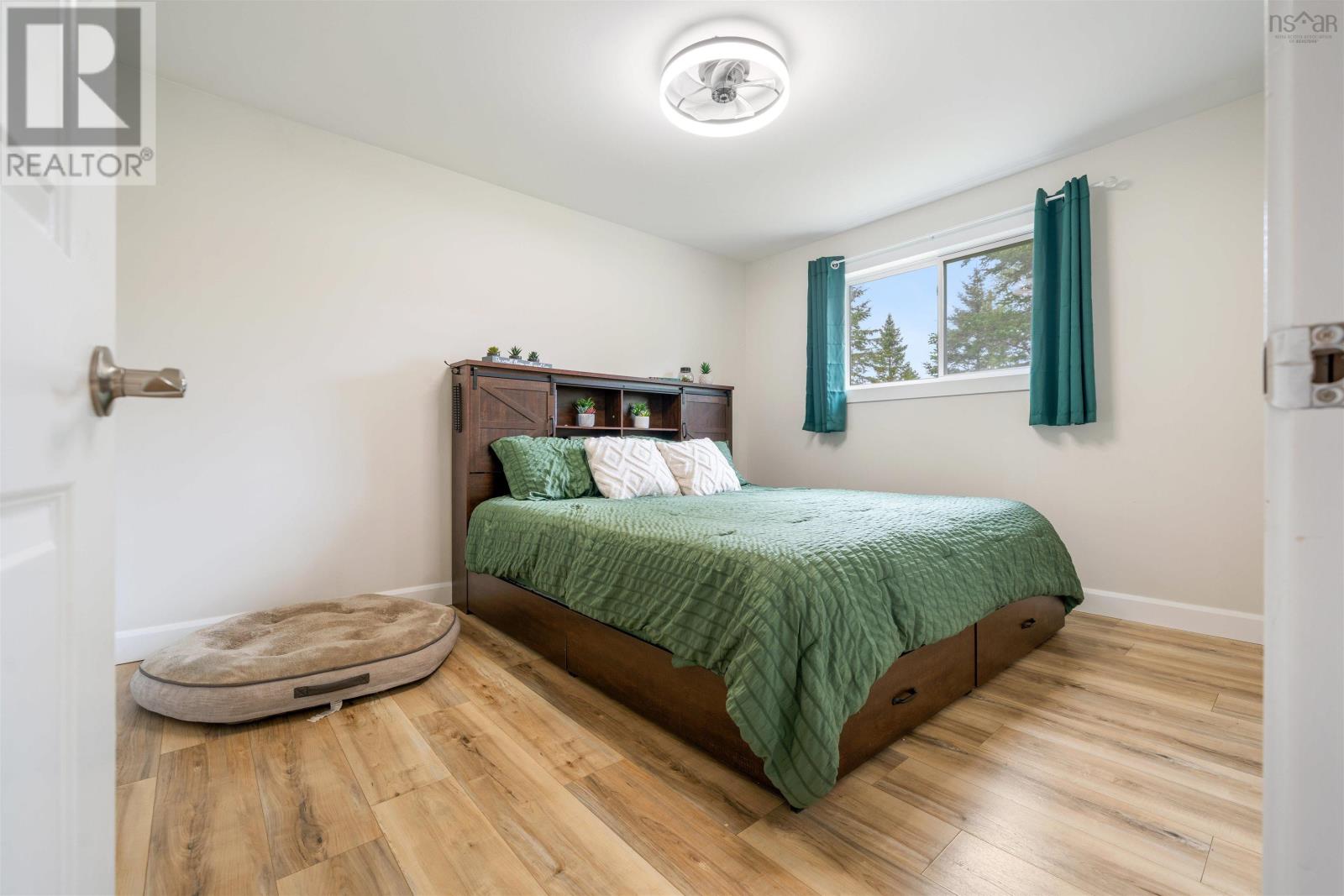 Property 22 of 28 of 11 Lacey Road