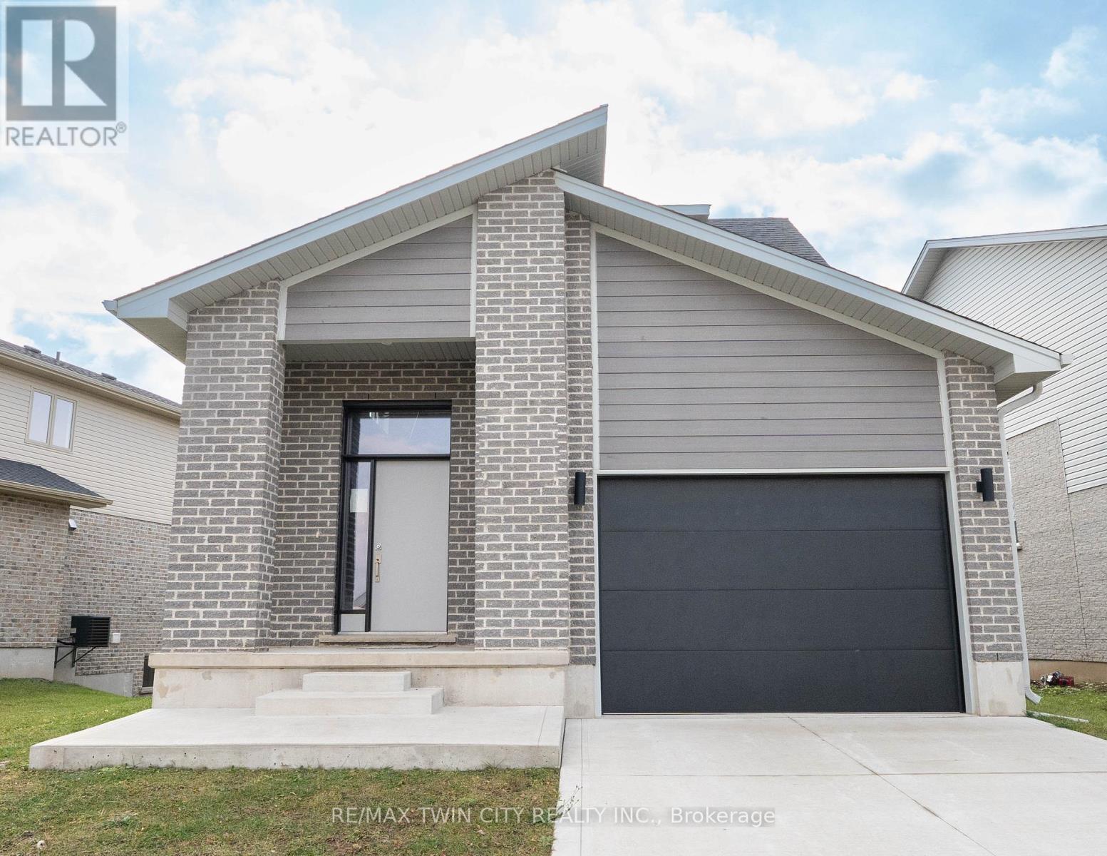 2084 EVANS BOULEVARD - 1