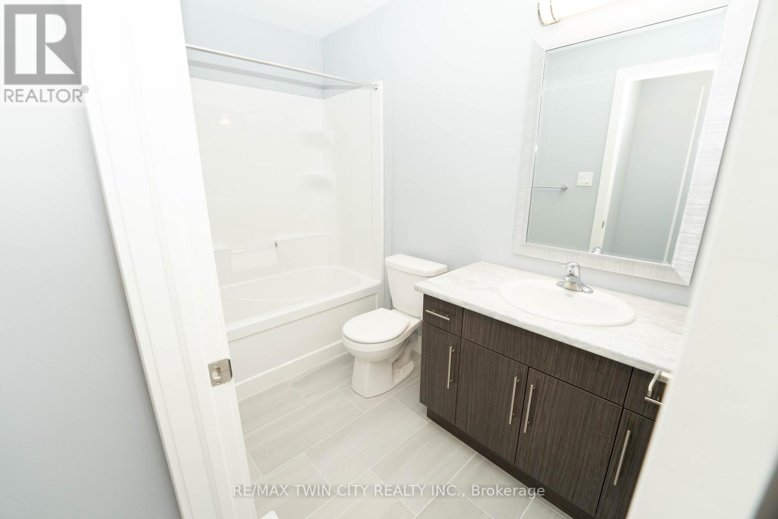 2084 EVANS BOULEVARD - 11