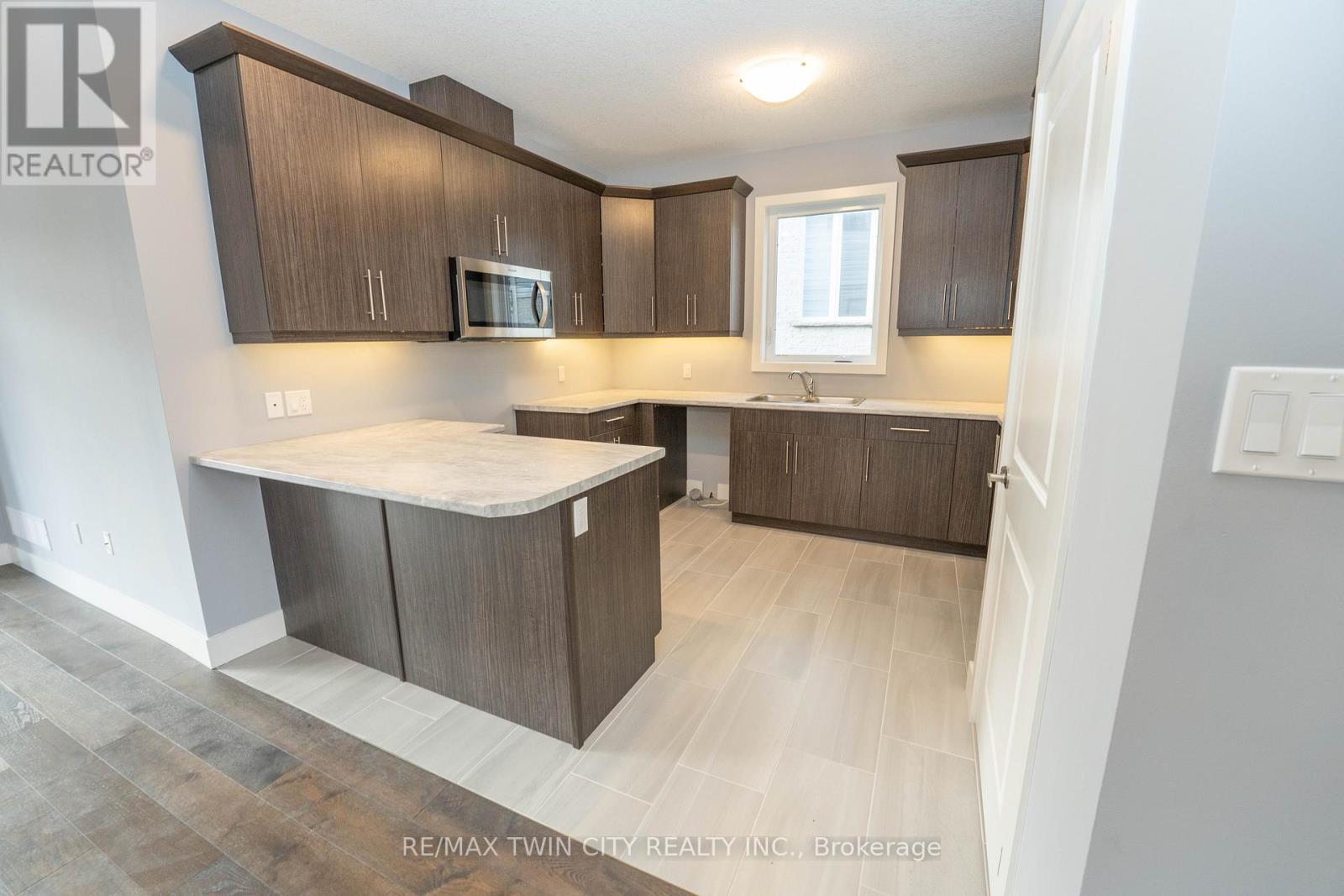 2084 EVANS BOULEVARD - 4