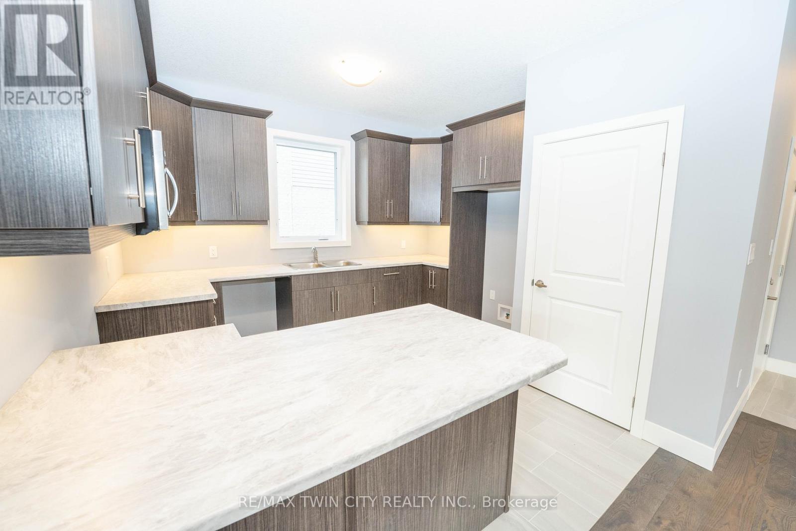 2084 EVANS BOULEVARD - 5
