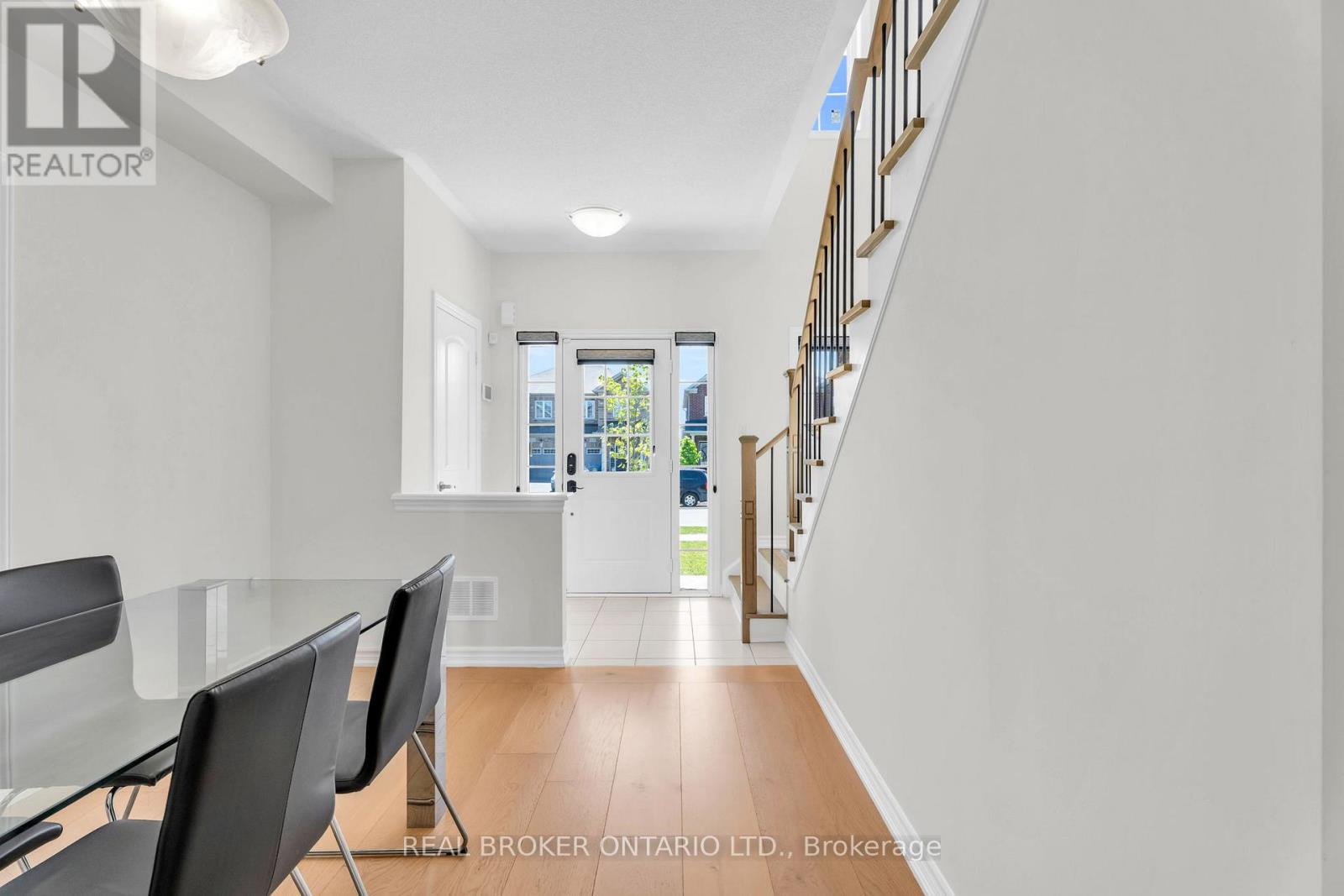 125 WERRY AVENUE - 4