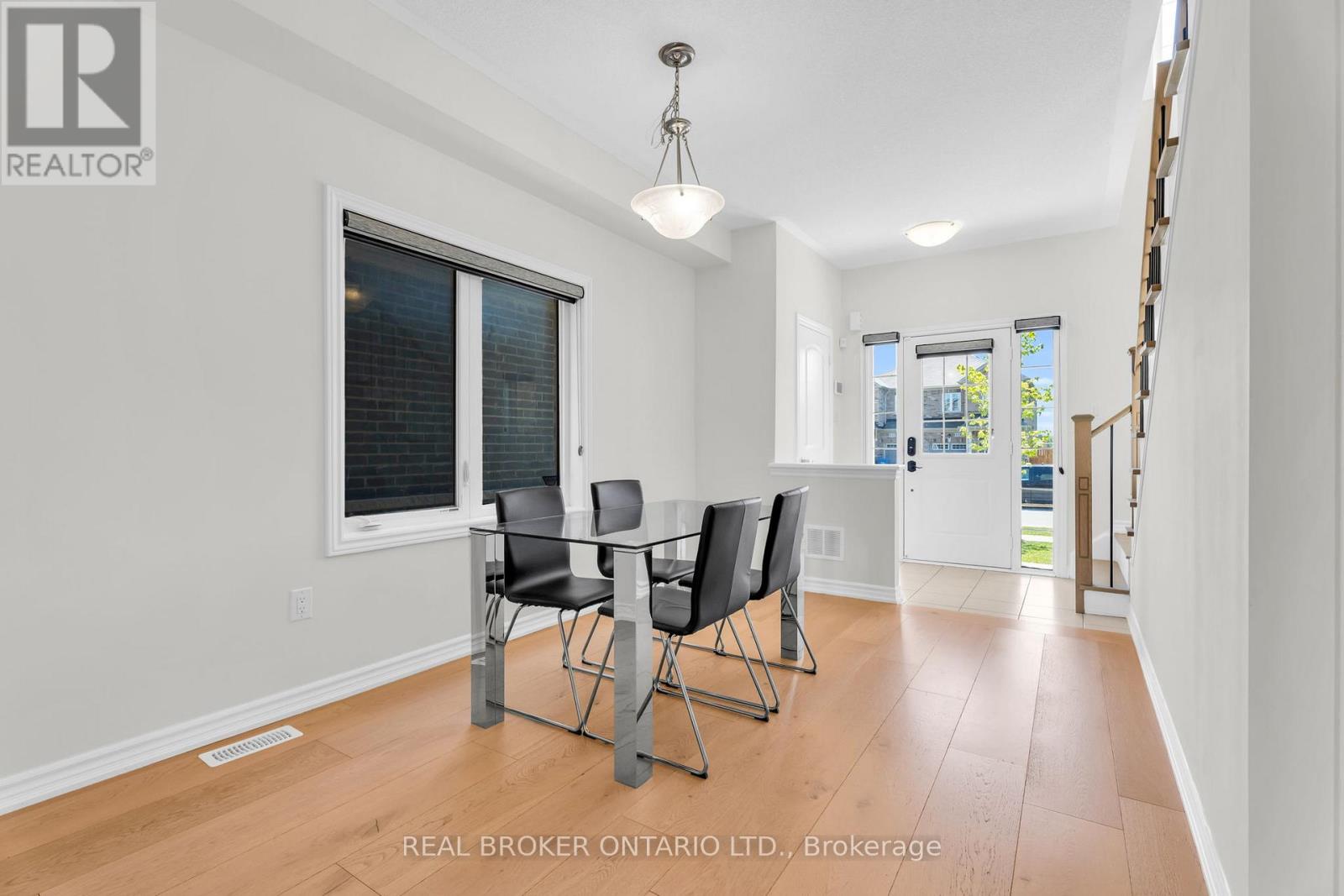 125 WERRY AVENUE - 7