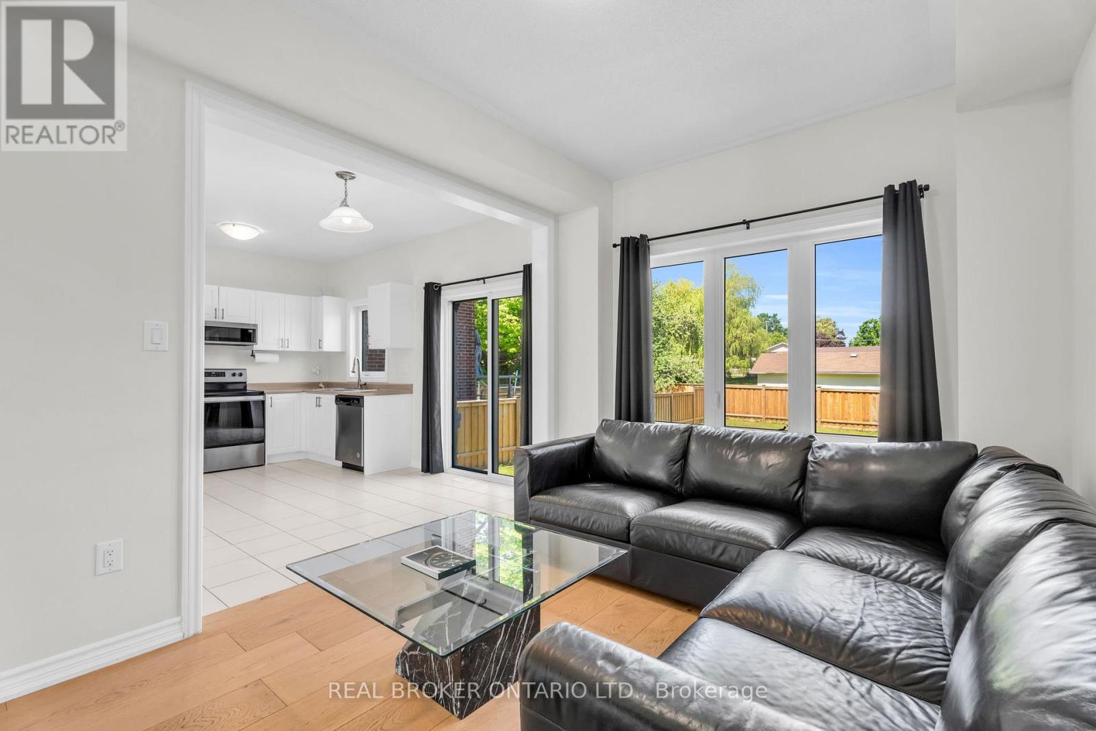 125 WERRY AVENUE - 9