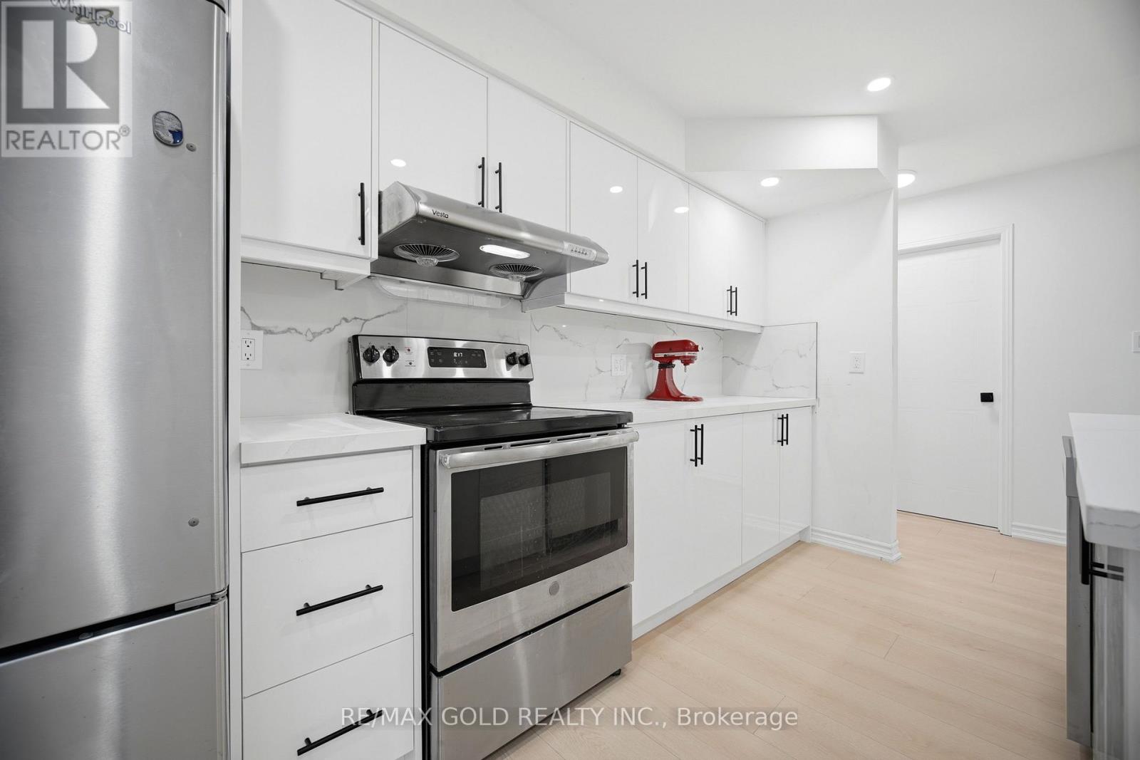 46 CASHEL CRESCENT - 16
