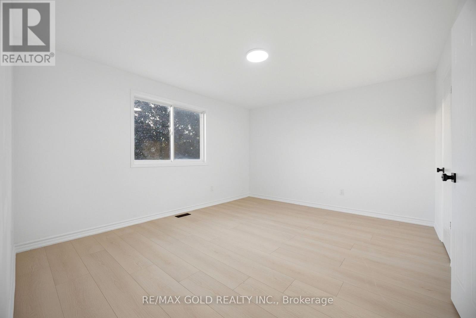 46 CASHEL CRESCENT - 20