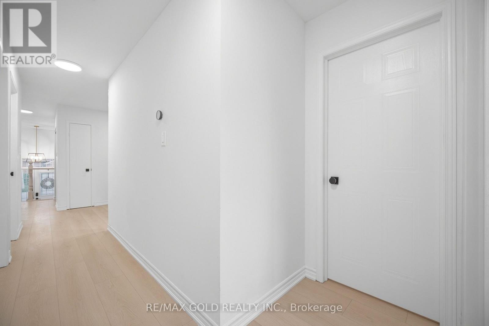 46 CASHEL CRESCENT - 22