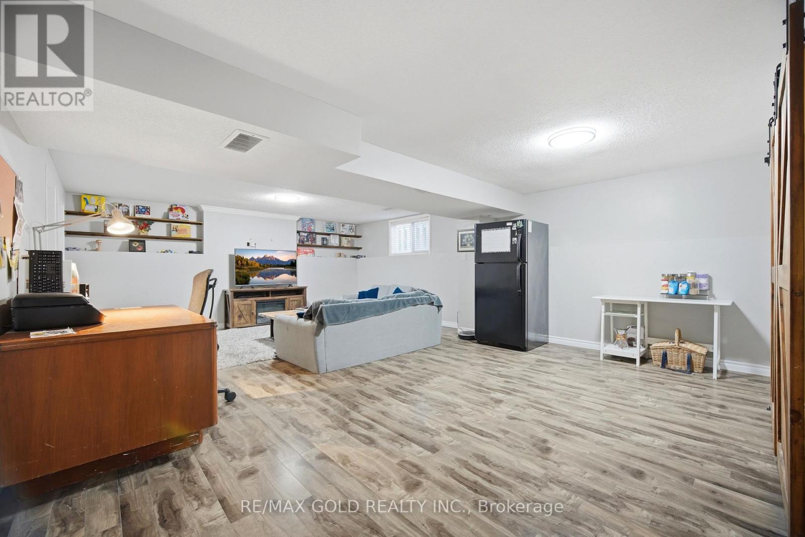46 CASHEL CRESCENT - 29
